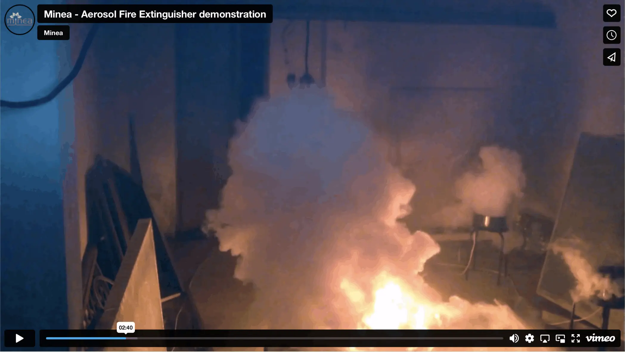 Minea - Aerosol Fire Extinguisher demonstration